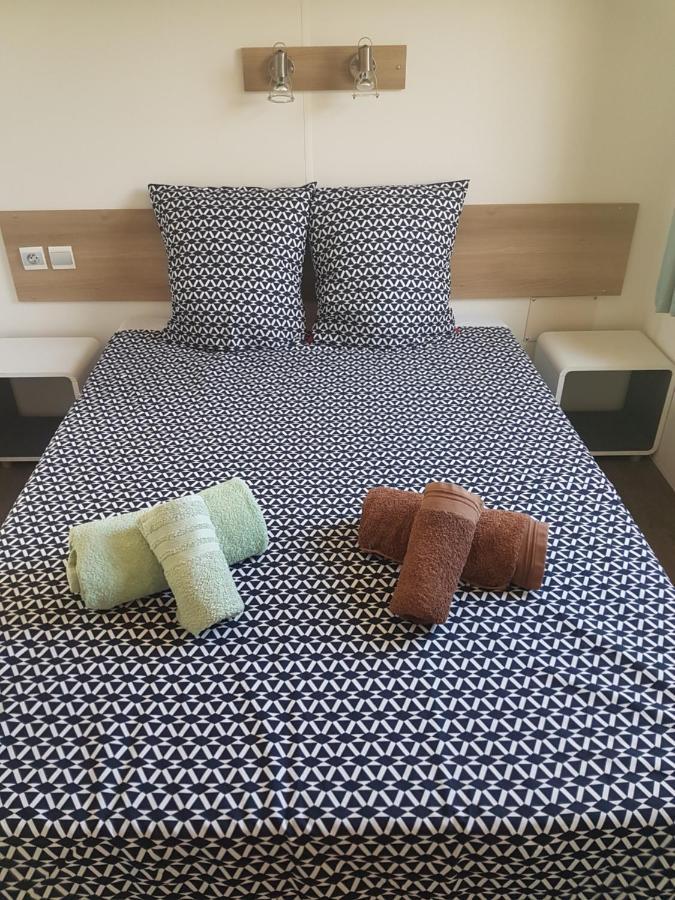 Frejus Tout Confort, Climatisation,Linge De Lit Et De Toilette, Coffre Fort, Ventilations Au Plafond Chambres Et Wifi Possible Екстер'єр фото