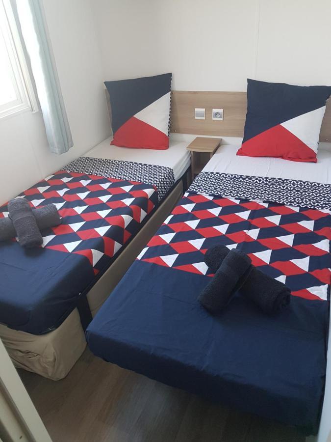 Frejus Tout Confort, Climatisation,Linge De Lit Et De Toilette, Coffre Fort, Ventilations Au Plafond Chambres Et Wifi Possible Екстер'єр фото