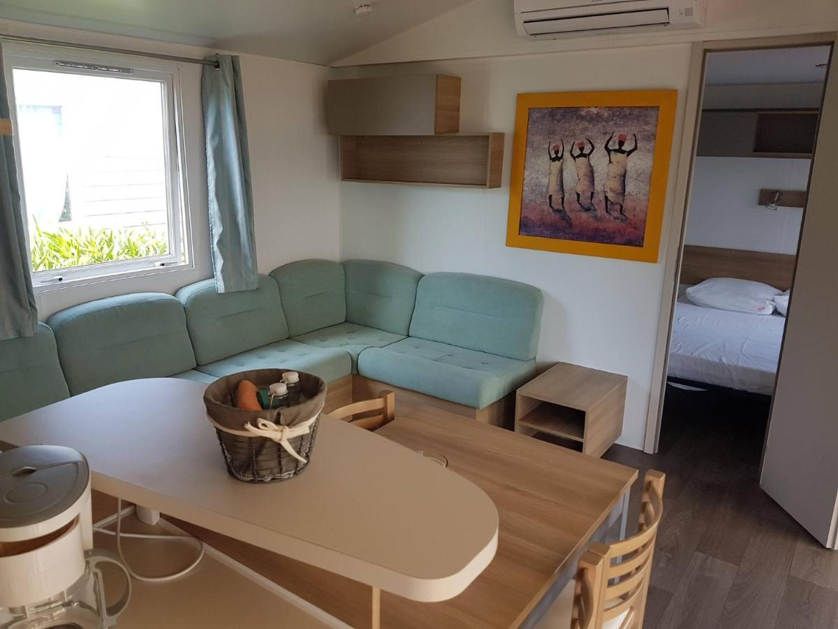 Frejus Tout Confort, Climatisation,Linge De Lit Et De Toilette, Coffre Fort, Ventilations Au Plafond Chambres Et Wifi Possible Екстер'єр фото
