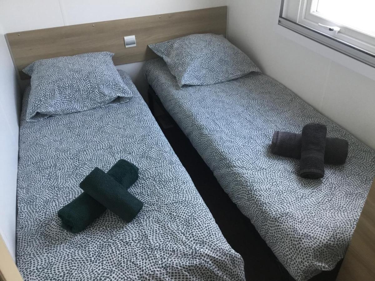 Frejus Tout Confort, Climatisation,Linge De Lit Et De Toilette, Coffre Fort, Ventilations Au Plafond Chambres Et Wifi Possible Екстер'єр фото