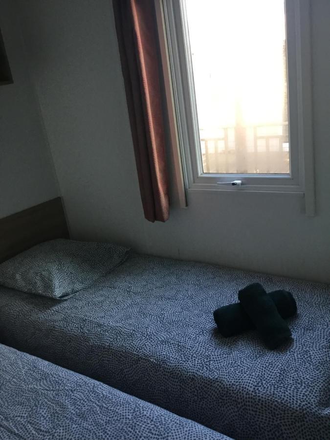 Frejus Tout Confort, Climatisation,Linge De Lit Et De Toilette, Coffre Fort, Ventilations Au Plafond Chambres Et Wifi Possible Екстер'єр фото