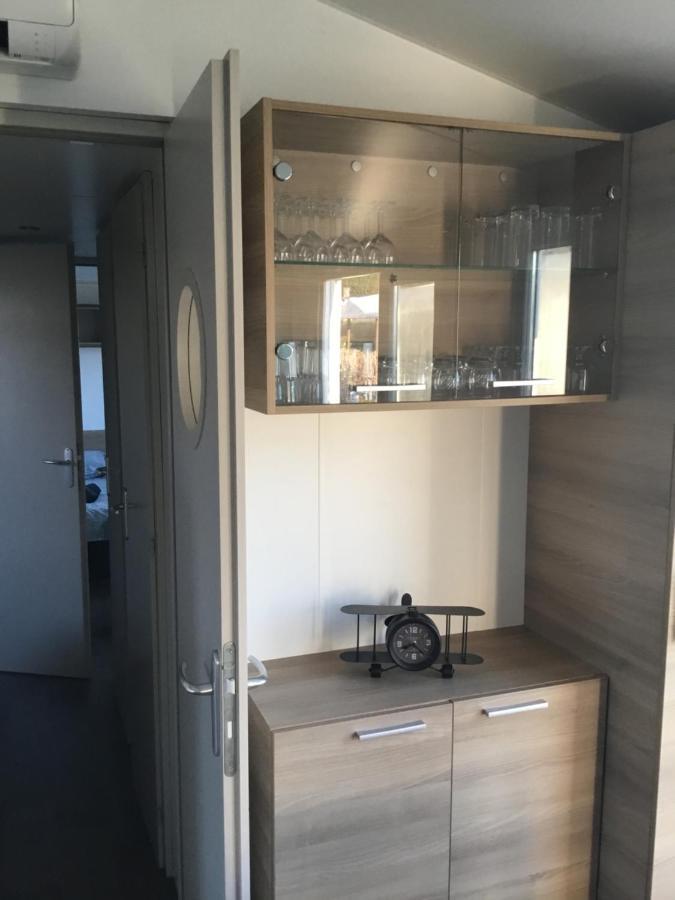 Frejus Tout Confort, Climatisation,Linge De Lit Et De Toilette, Coffre Fort, Ventilations Au Plafond Chambres Et Wifi Possible Екстер'єр фото