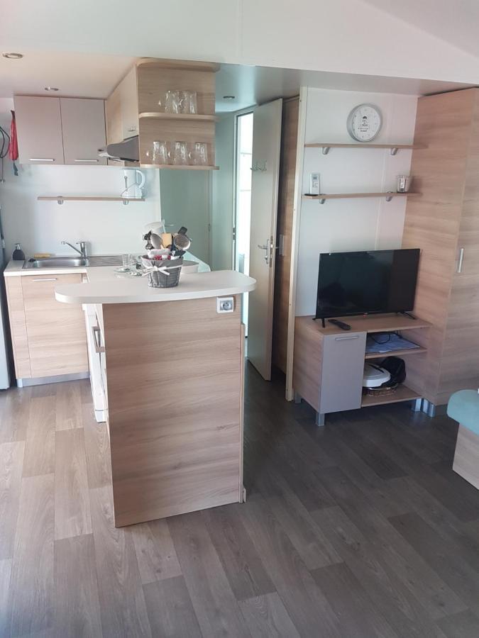 Frejus Tout Confort, Climatisation,Linge De Lit Et De Toilette, Coffre Fort, Ventilations Au Plafond Chambres Et Wifi Possible Екстер'єр фото