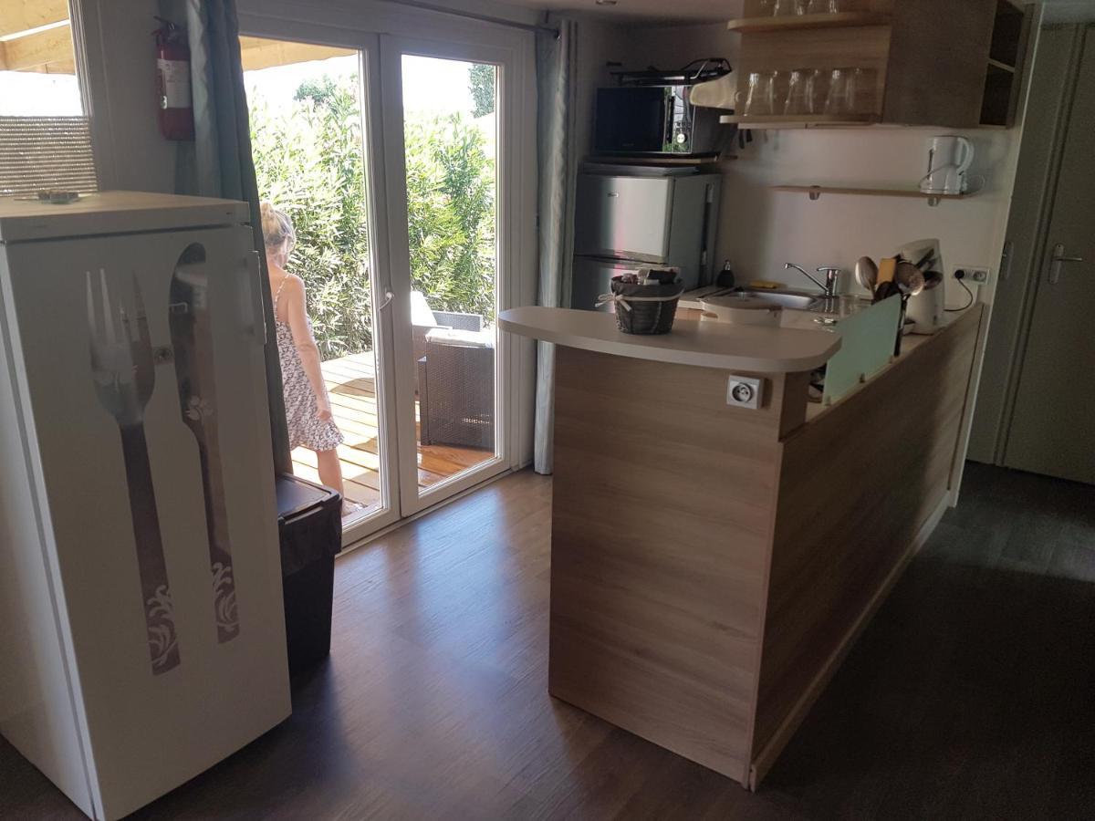 Frejus Tout Confort, Climatisation,Linge De Lit Et De Toilette, Coffre Fort, Ventilations Au Plafond Chambres Et Wifi Possible Екстер'єр фото