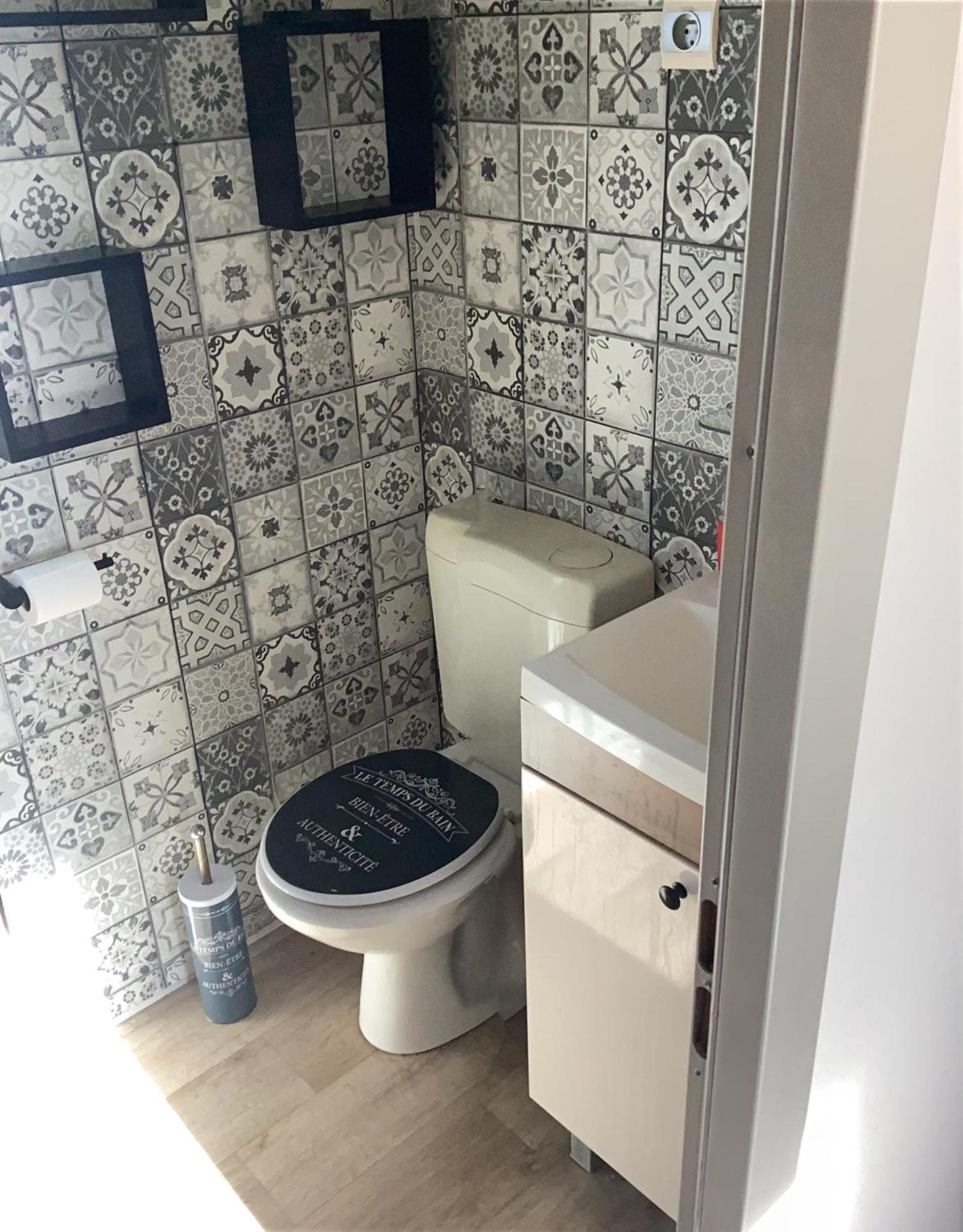 Frejus Tout Confort, Climatisation,Linge De Lit Et De Toilette, Coffre Fort, Ventilations Au Plafond Chambres Et Wifi Possible Екстер'єр фото