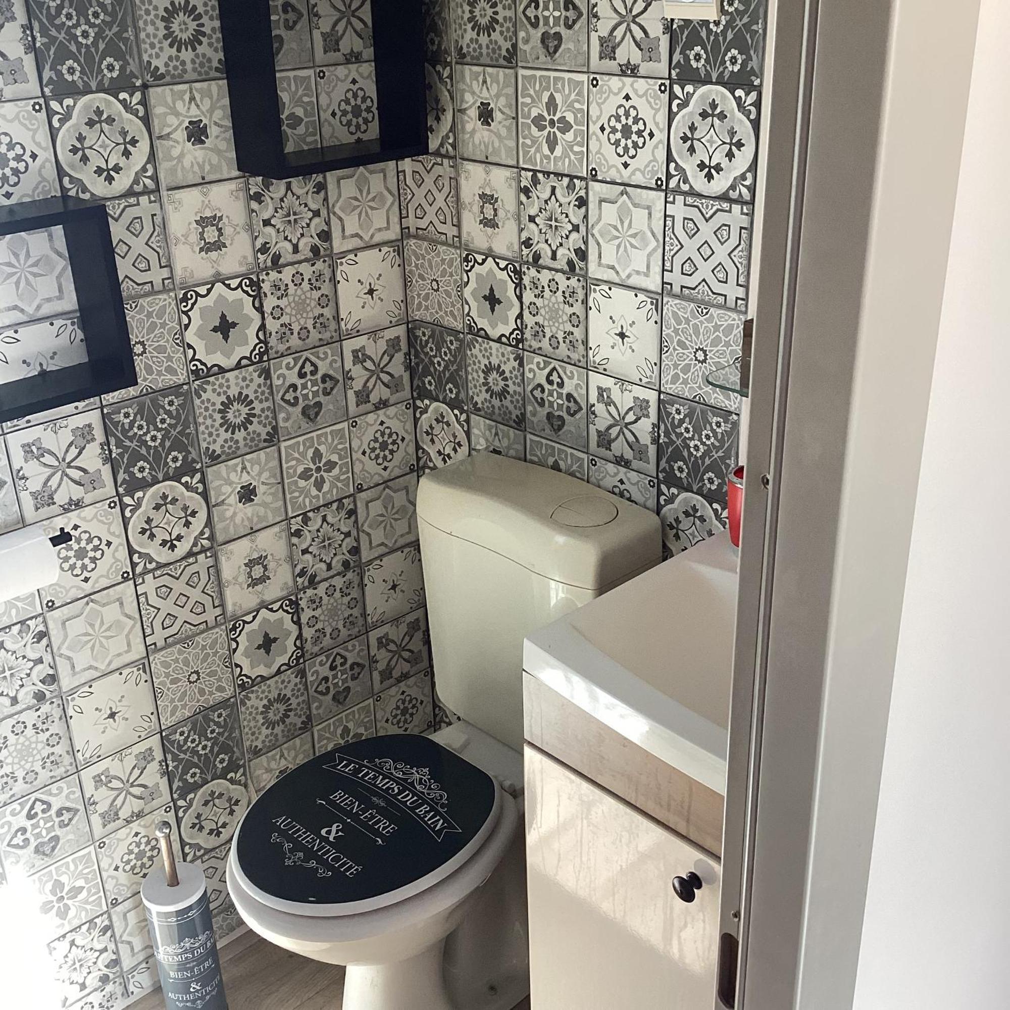 Frejus Tout Confort, Climatisation,Linge De Lit Et De Toilette, Coffre Fort, Ventilations Au Plafond Chambres Et Wifi Possible Екстер'єр фото