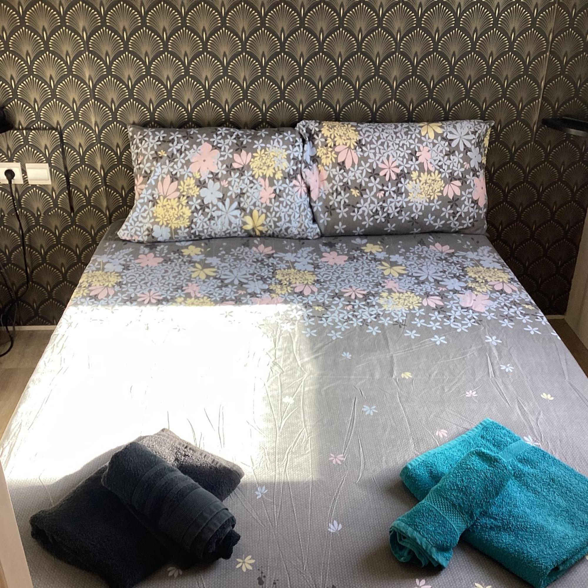 Frejus Tout Confort, Climatisation,Linge De Lit Et De Toilette, Coffre Fort, Ventilations Au Plafond Chambres Et Wifi Possible Екстер'єр фото